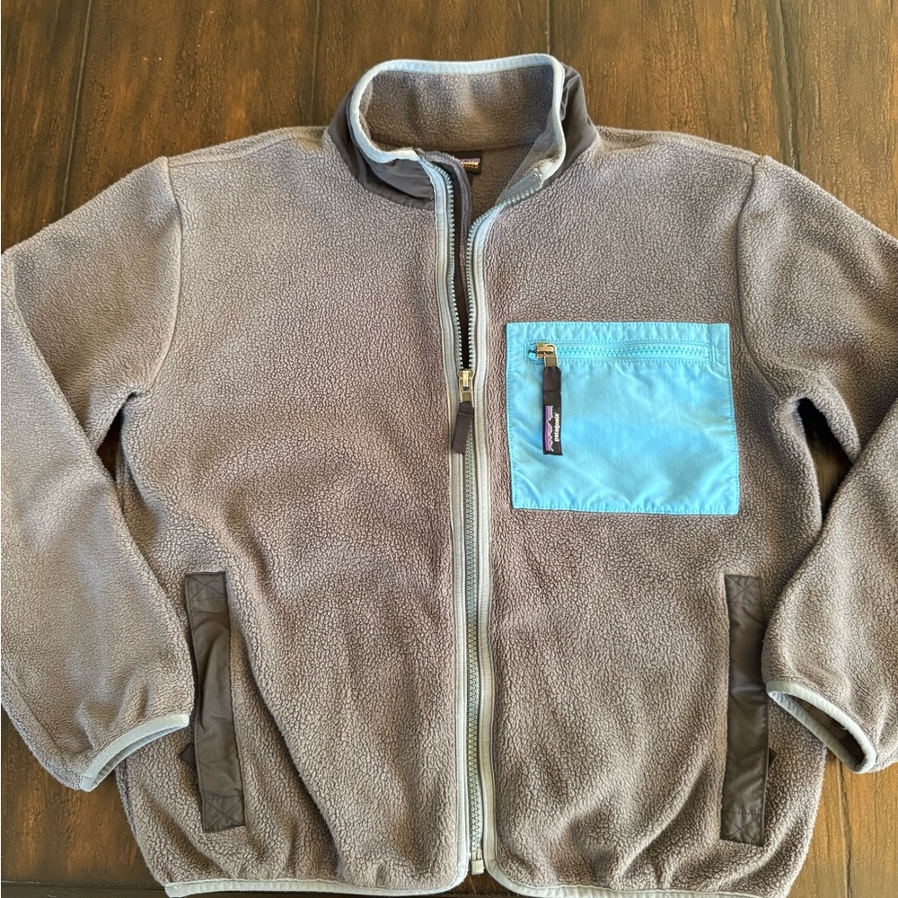 Patagonia Synchilla boys size large fleece jacket
